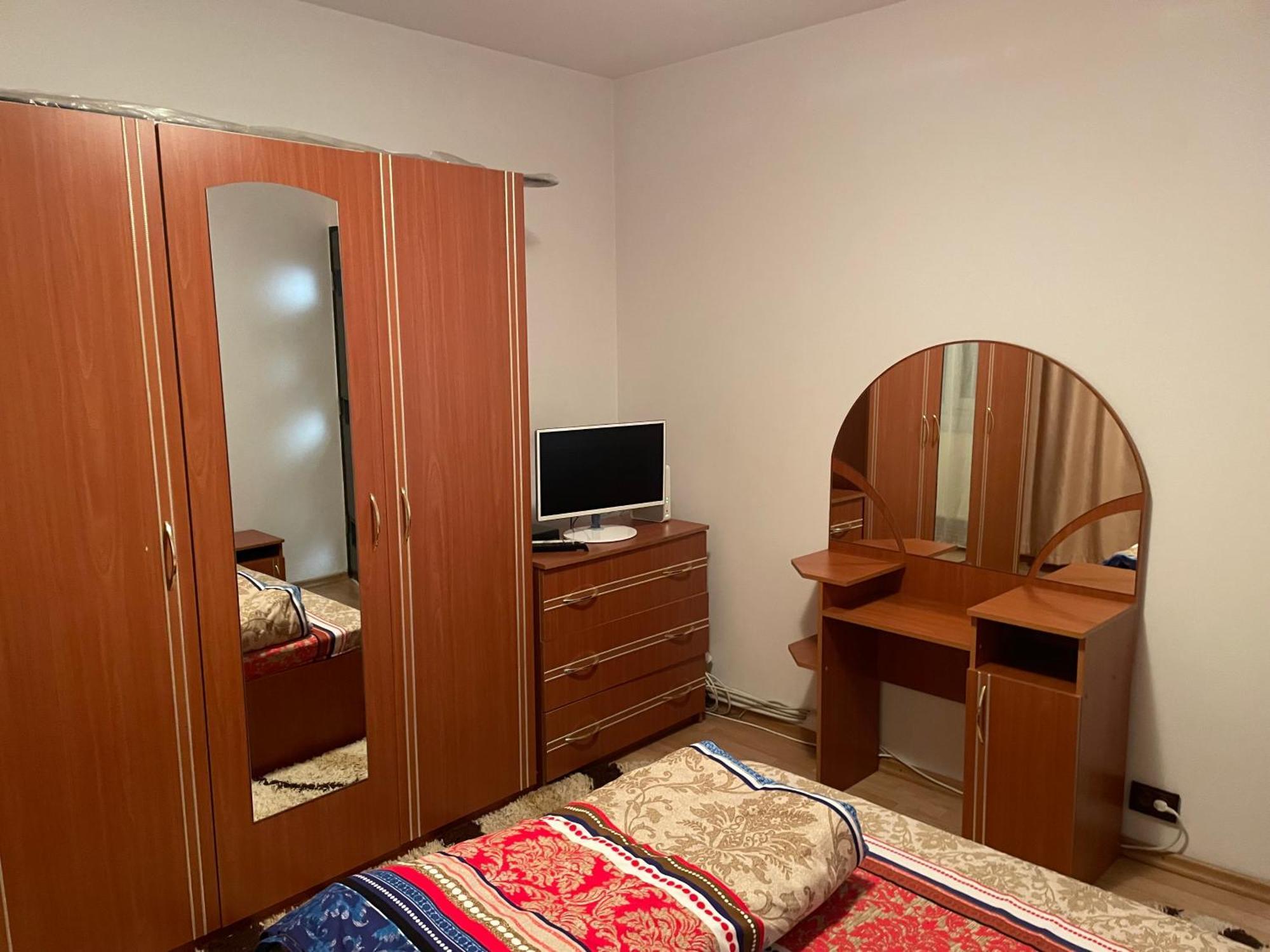 Apartament Petroşani Exteriör bild